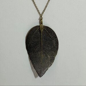 Gold Embellished Leaf Necklace